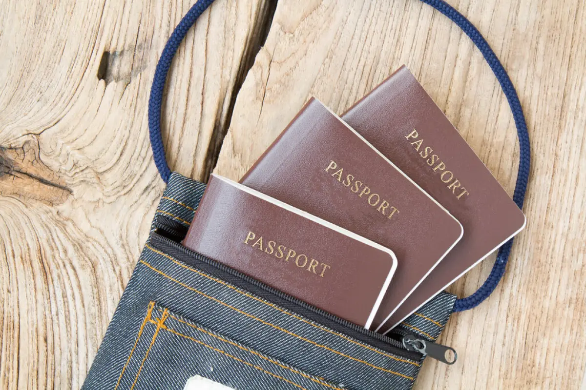 tres pasaportes