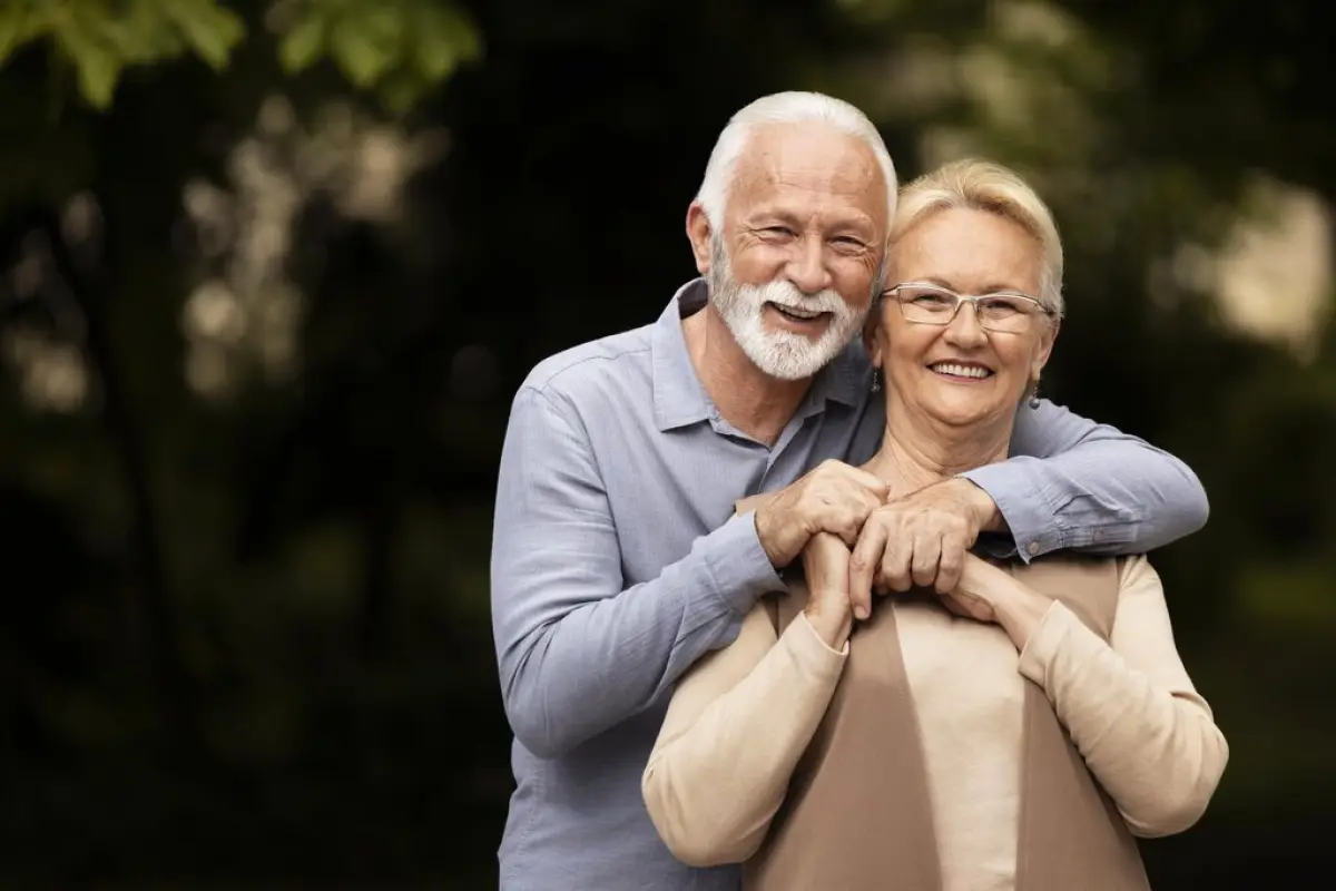 pareja de esposos jubilados